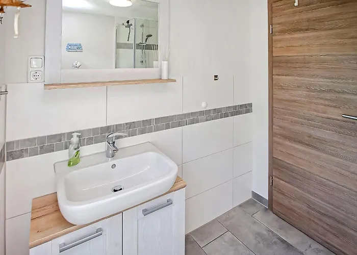 Dom wakacyjny Doppelhaushaelfte Mirow *