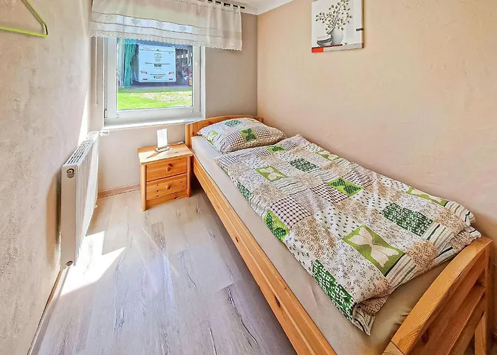 Doppelhaushaelfte Mirow Dom wakacyjny Starsow